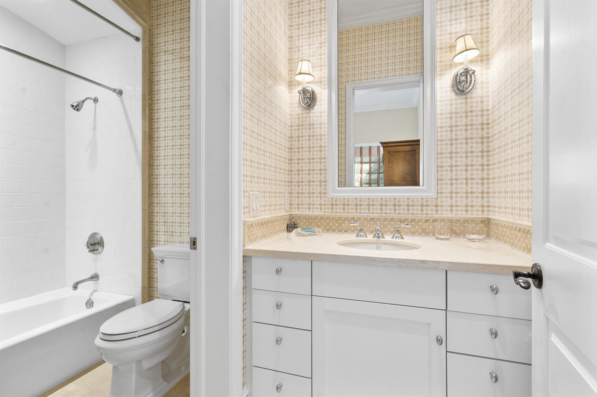 JOHN'S ISLAND PLAT 4 - Residential