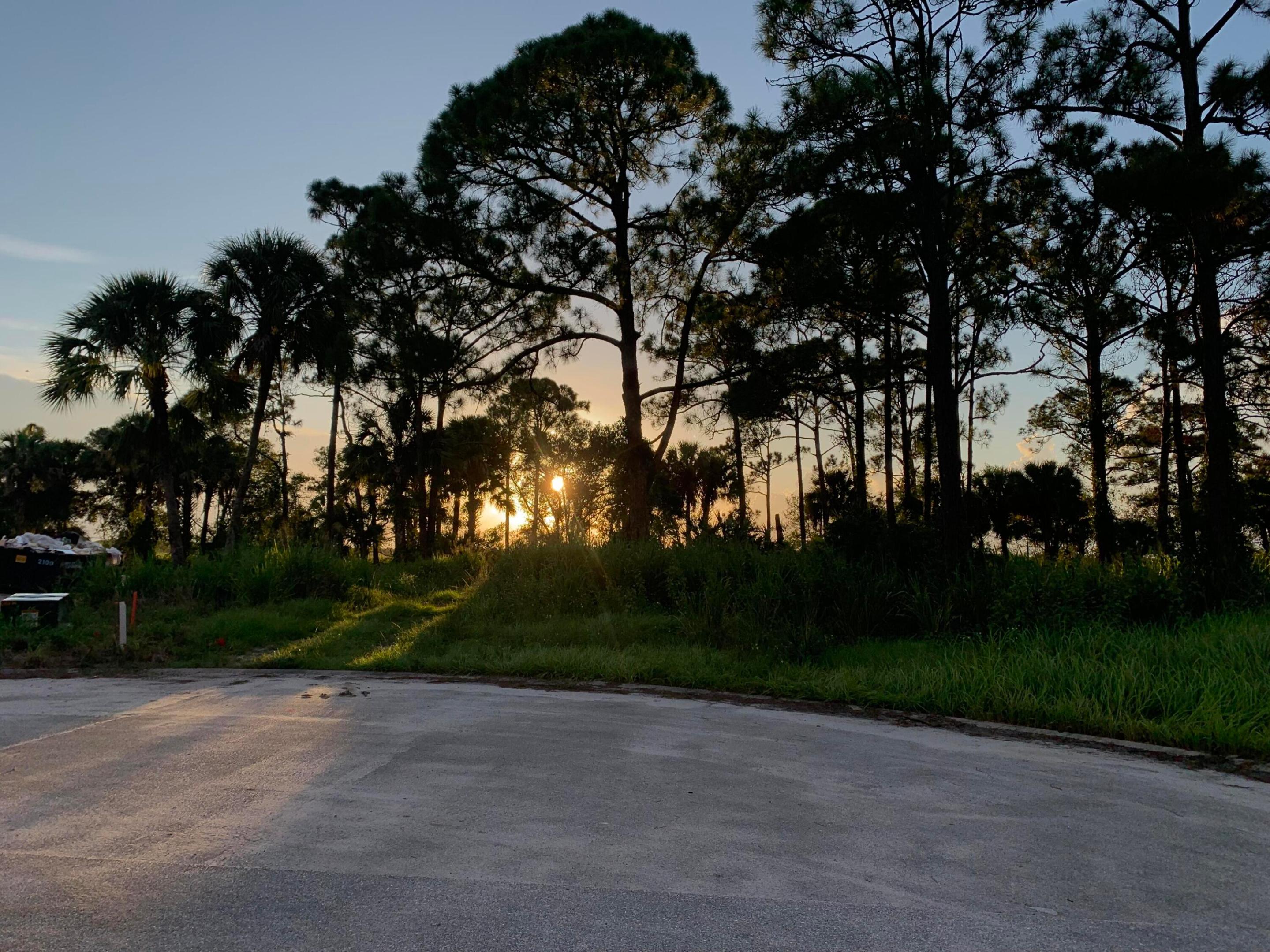 PINE HOLLOW UNITS THREE & FOUR - Land