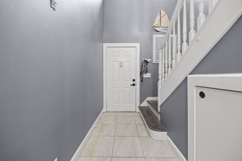 Tiny photo for 1928 Discovery Circle E, Deerfield Beach, FL 33442 (MLS # B26024180)