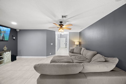 Tiny photo for 1928 Discovery Circle E, Deerfield Beach, FL 33442 (MLS # B26024180)