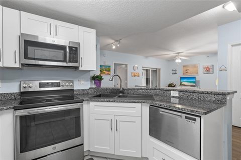 Property photo of 5095 Fairways Circle 102, Vero Beach, FL 32967