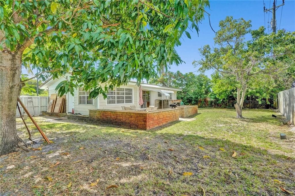 Cresthaven 3 37-11 B - Residential