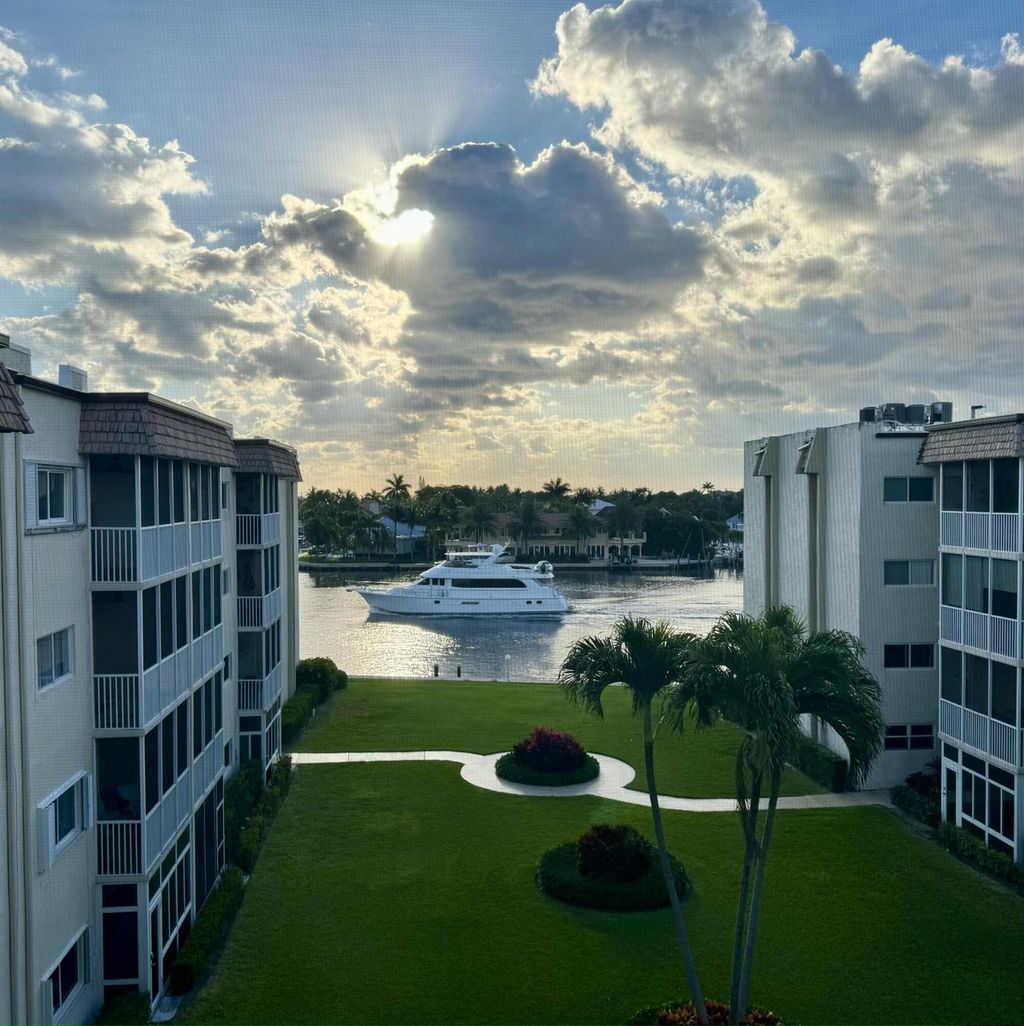 Photo of 646 Snug Harbor Drive #H410, Boynton Beach, FL 33435 (MLS # R11026391)