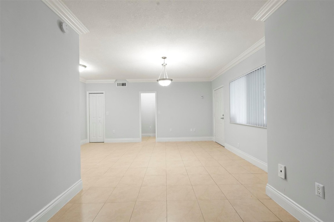 9930 Collins Avenue 12