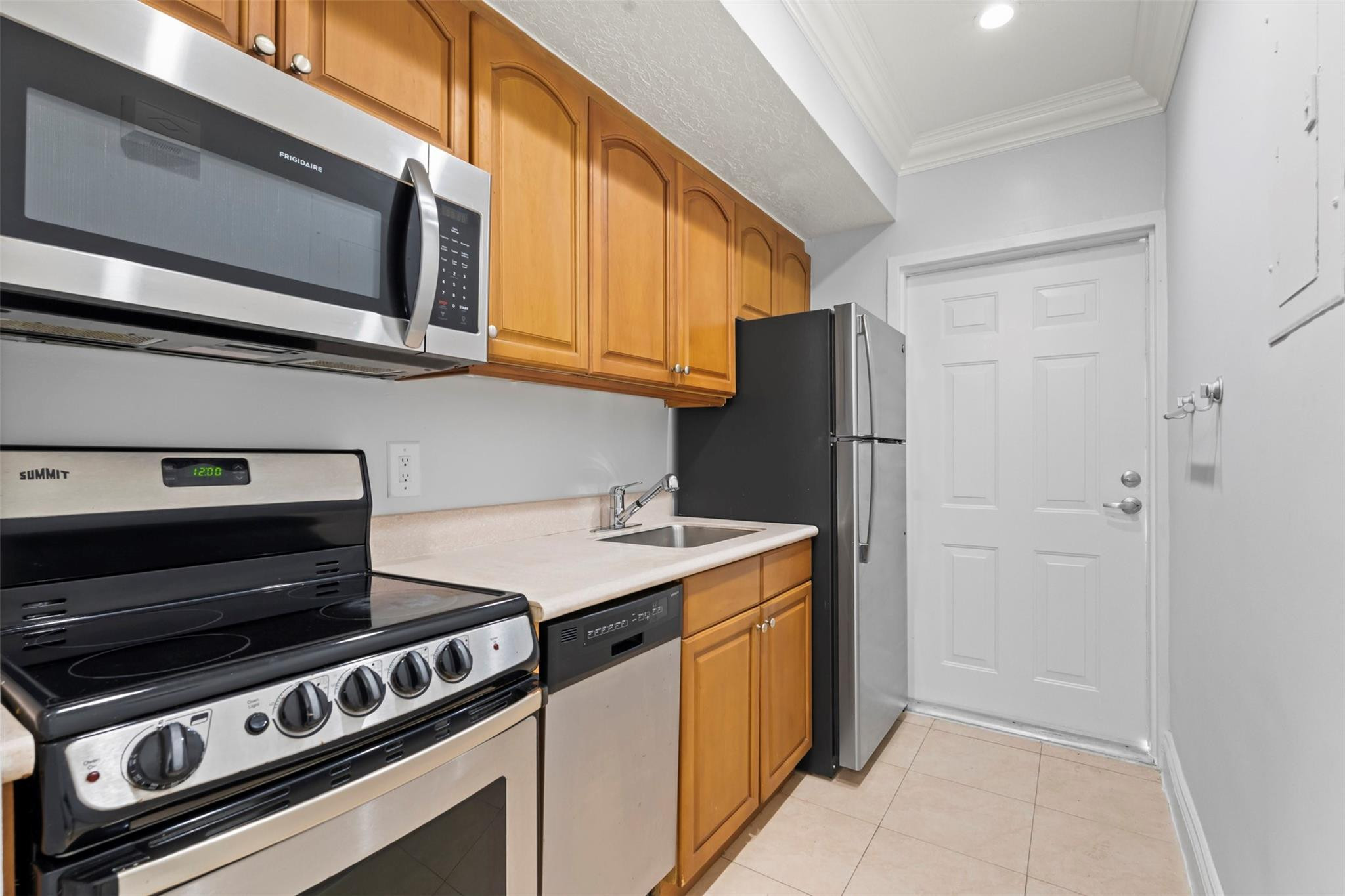 9930 Collins Avenue 12