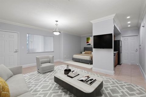 9930 Collins Avenue 12 Bal Harbour FL 33154