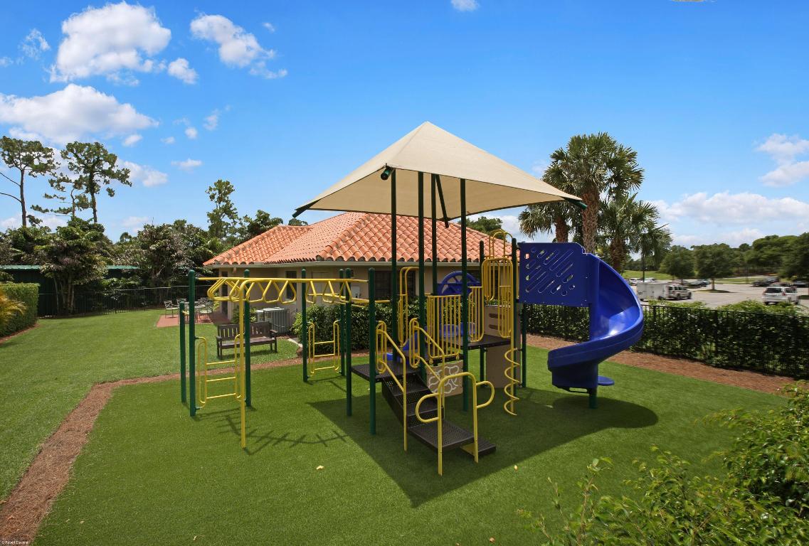 Breakers West/The Colony - Residential