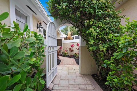 9221 Heathridge Drive West Palm Beach FL 33411