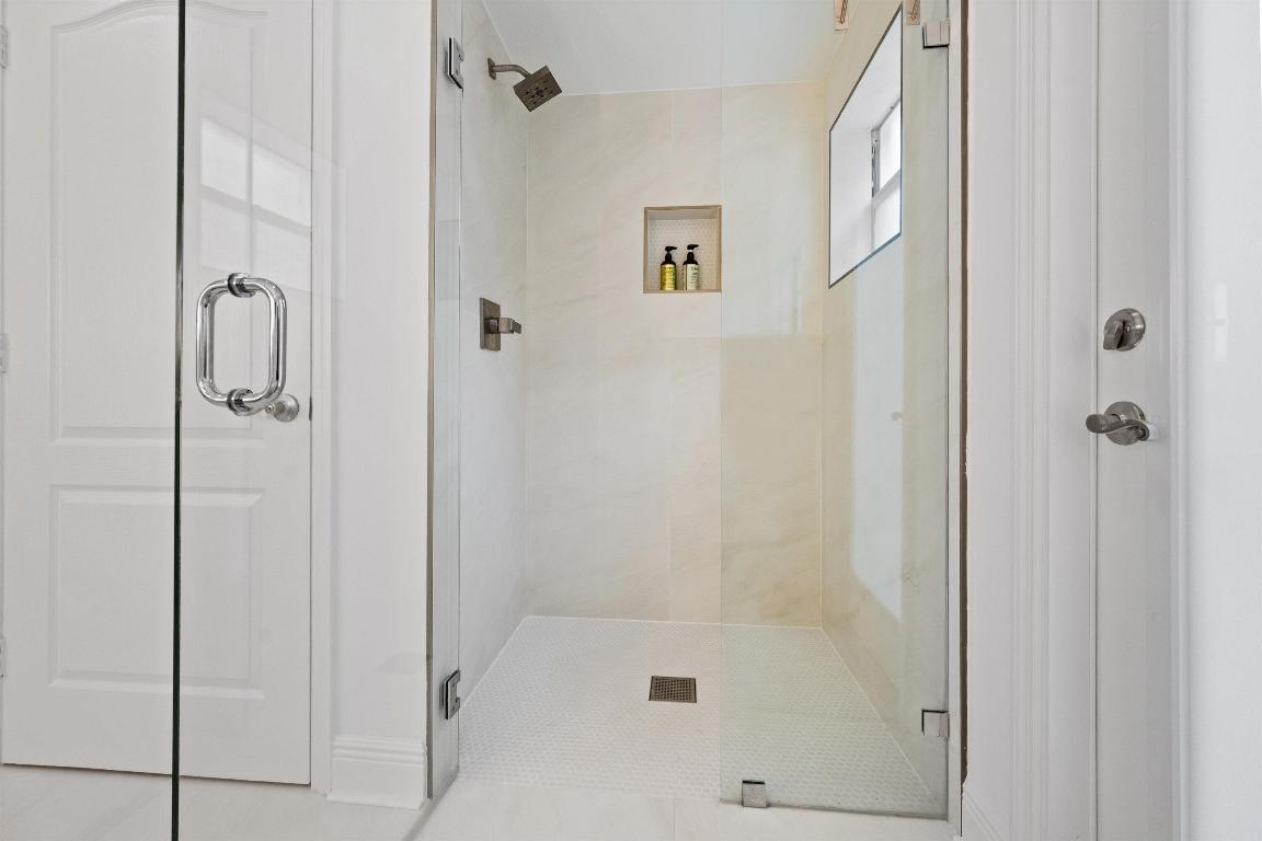 Breakers West/The Colony - Residential