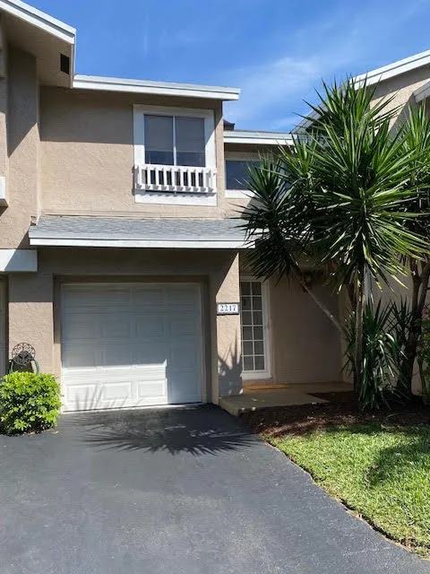 2217 Discovery Circle W, Deerfield Beach, FL 33442 - MLS#: R11069373
