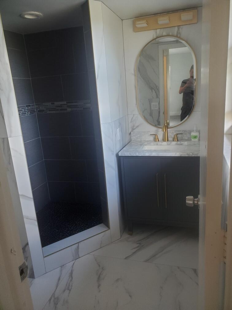 Lauderdale Tennis Club - Residential Lease