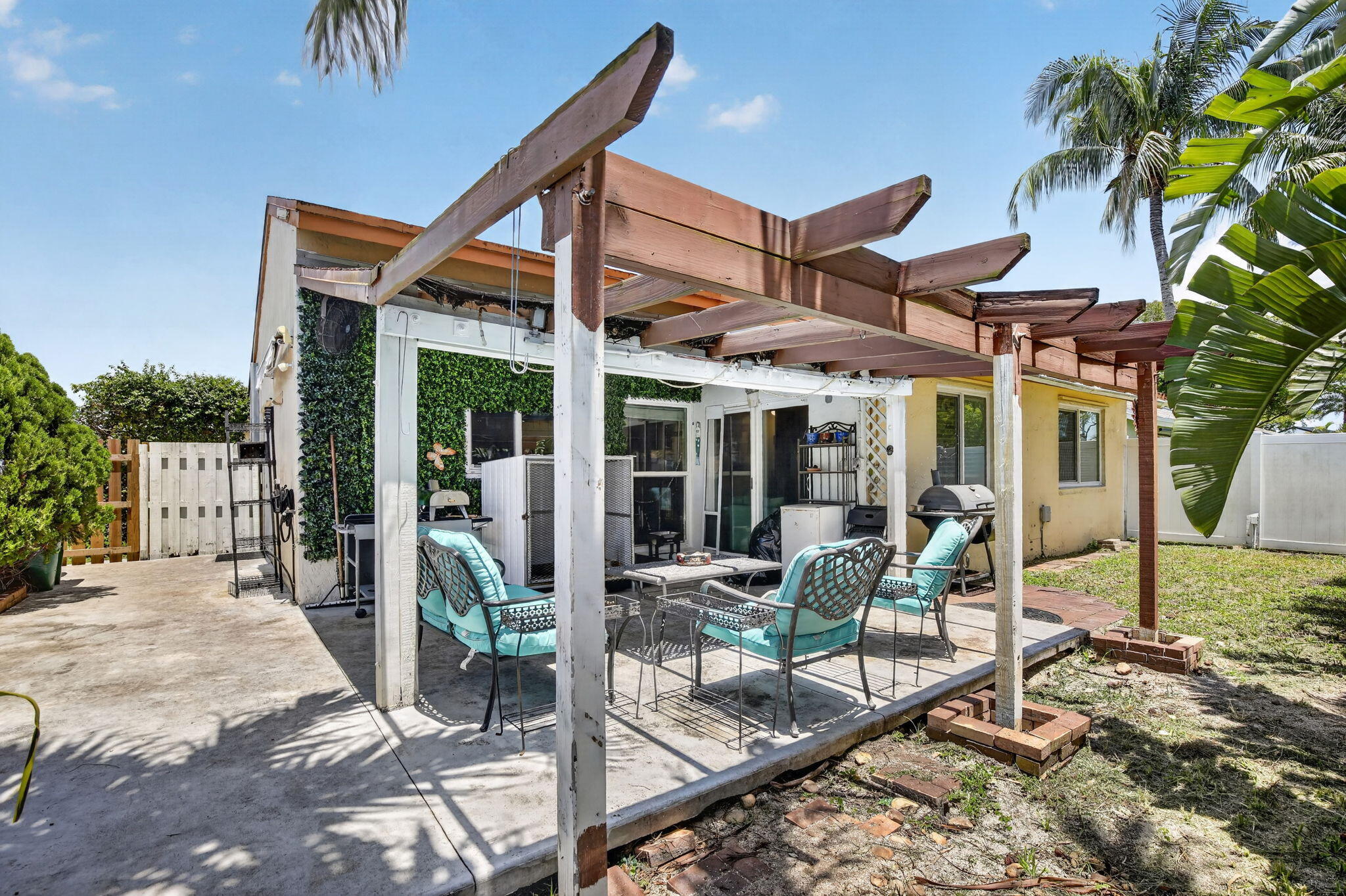 REPLAT OF PORTION - Residential