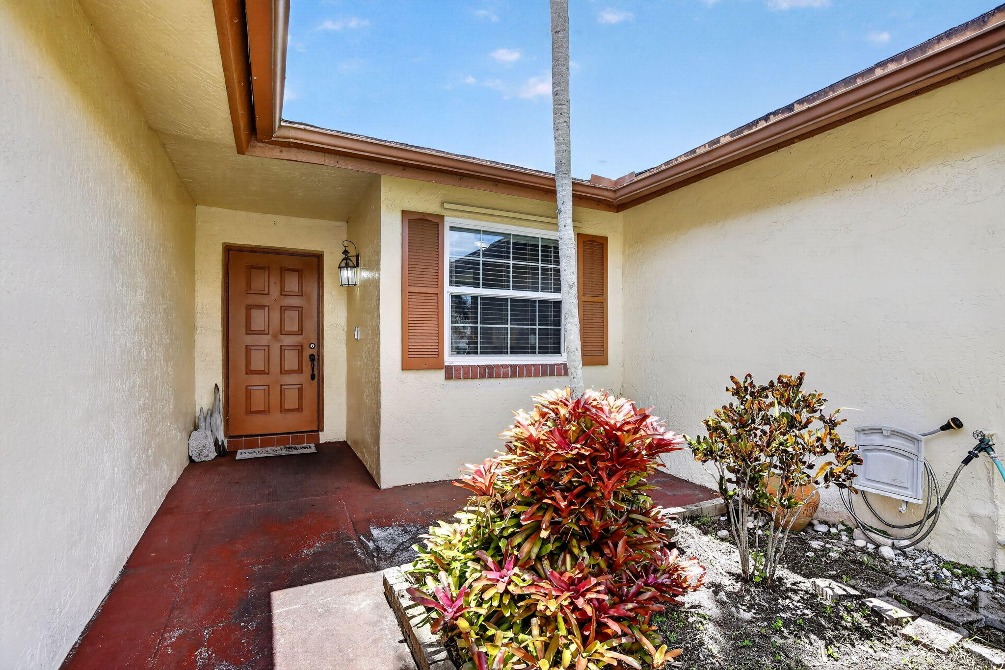 13970 Oaklawn Place