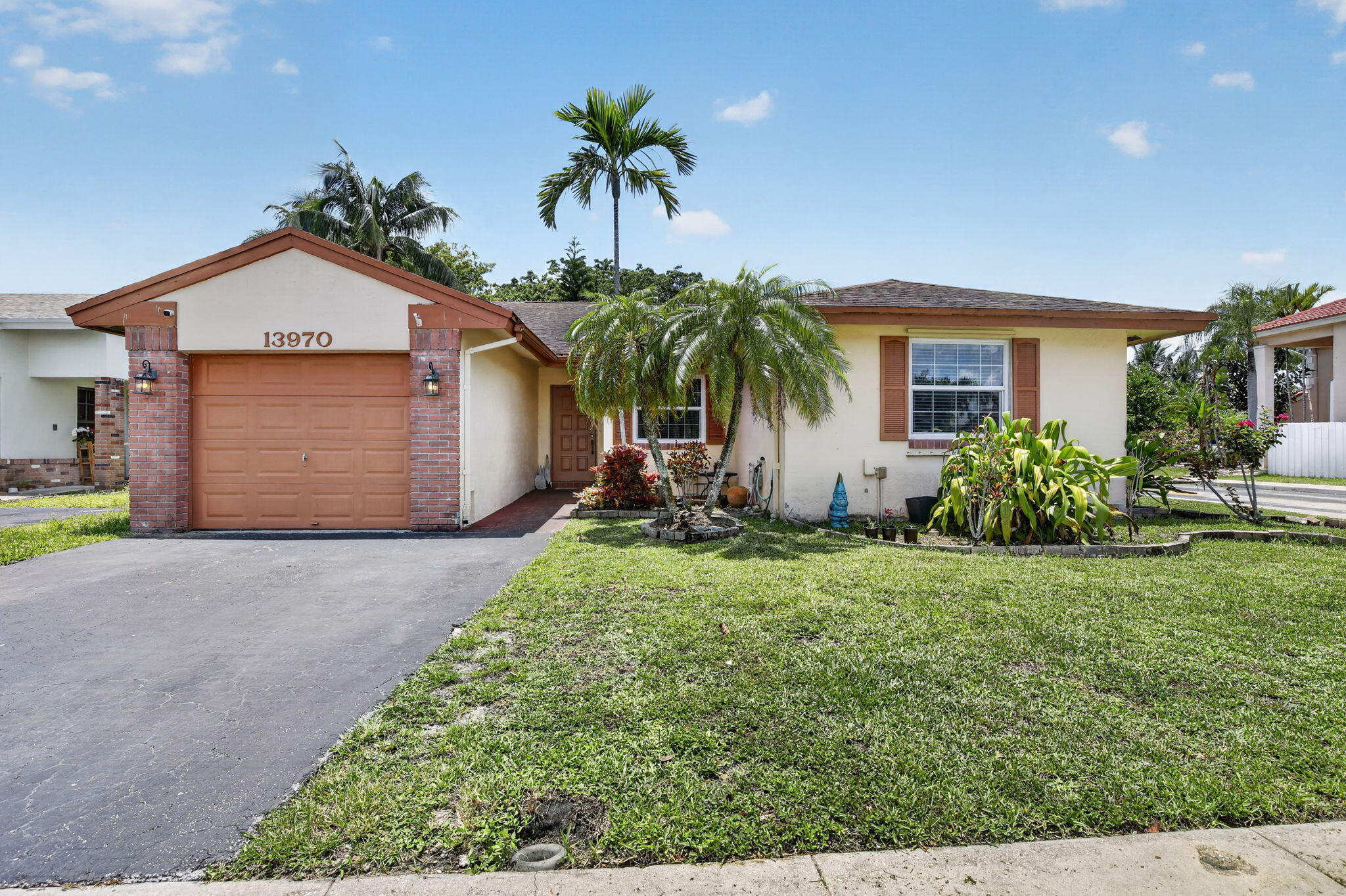 13970 Oaklawn Place
