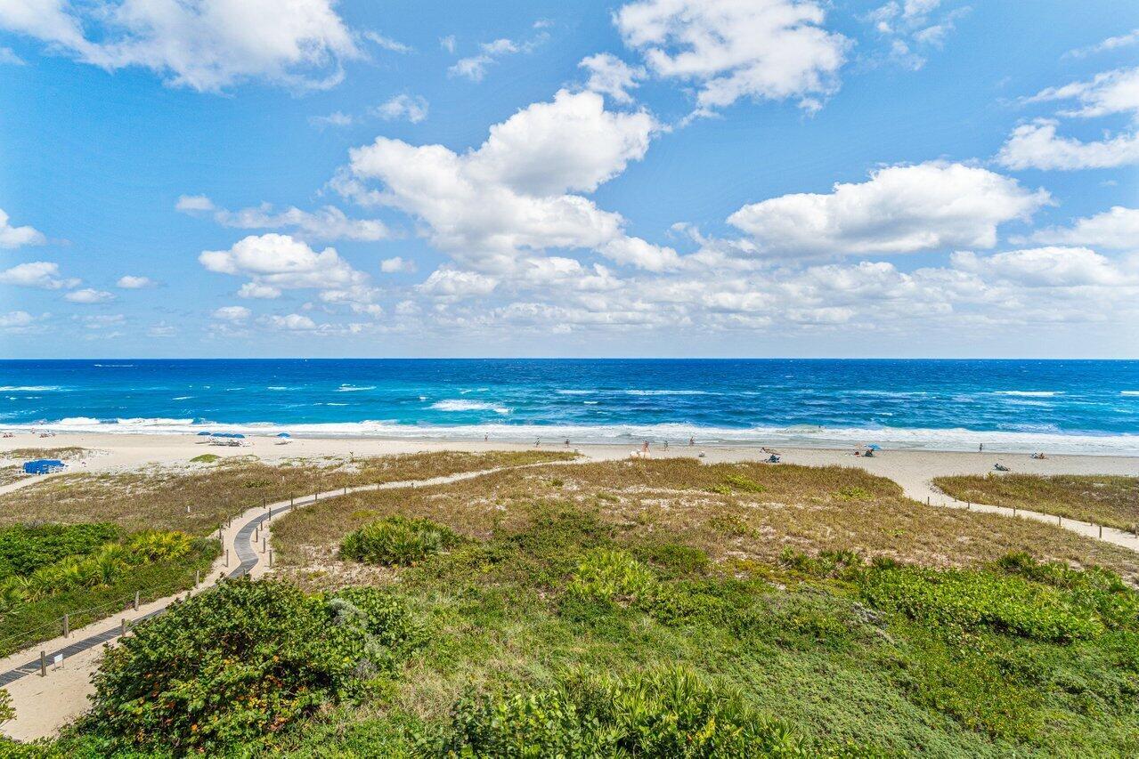 LUXURIA CONDO - Residential