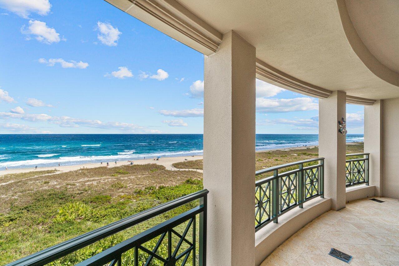 LUXURIA CONDO - Residential