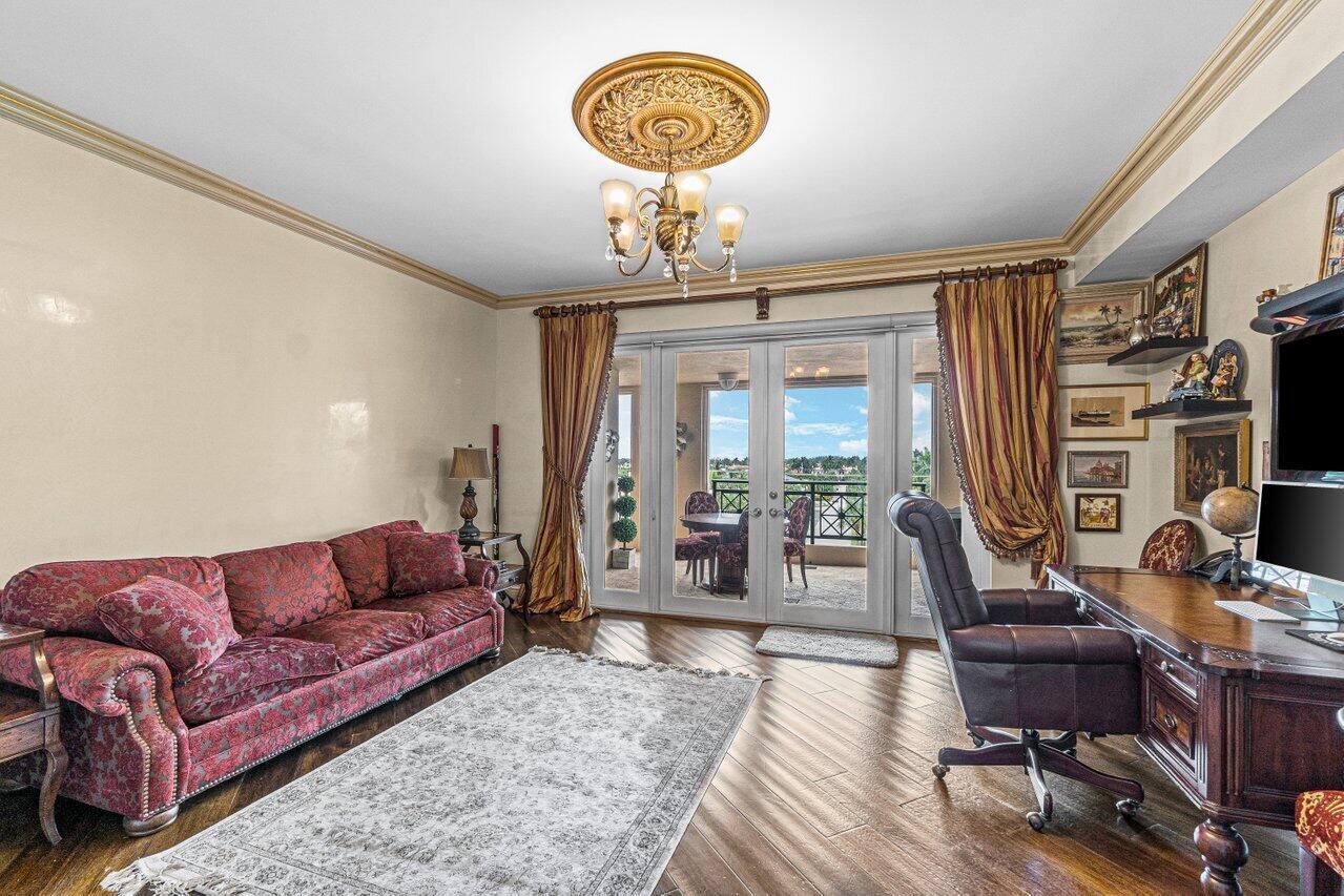 LUXURIA CONDO - Residential