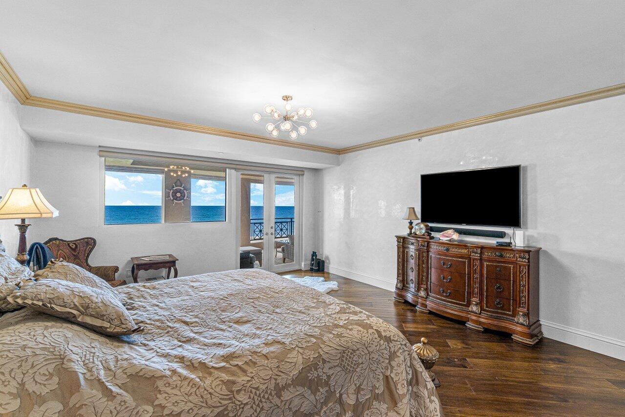 LUXURIA CONDO - Residential