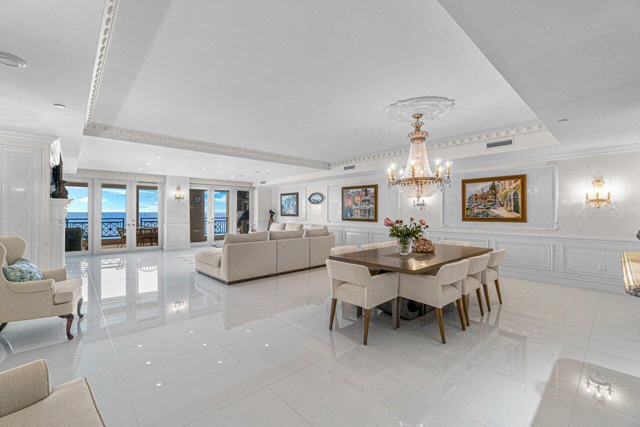 LUXURIA CONDO - Residential