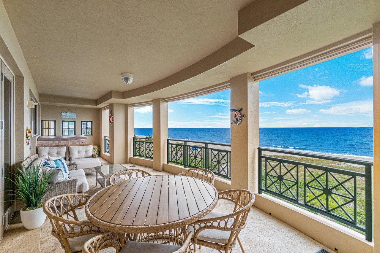 LUXURIA CONDO - Residential