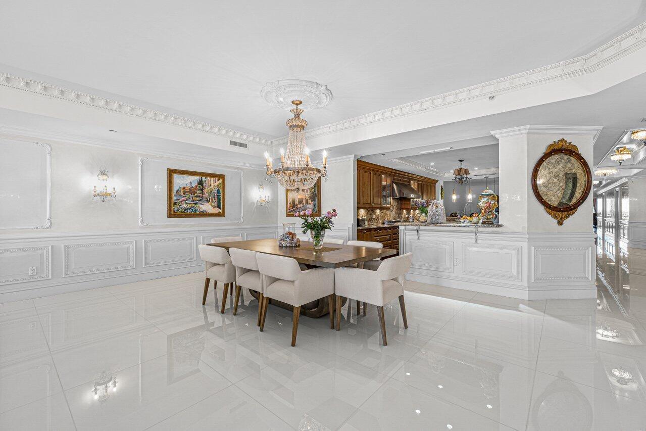 LUXURIA CONDO - Residential