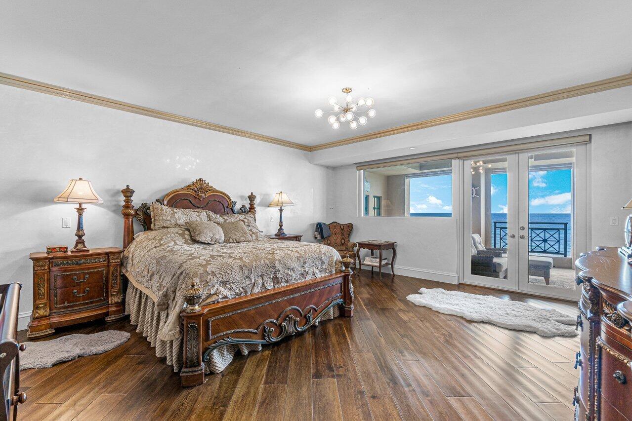 LUXURIA CONDO - Residential