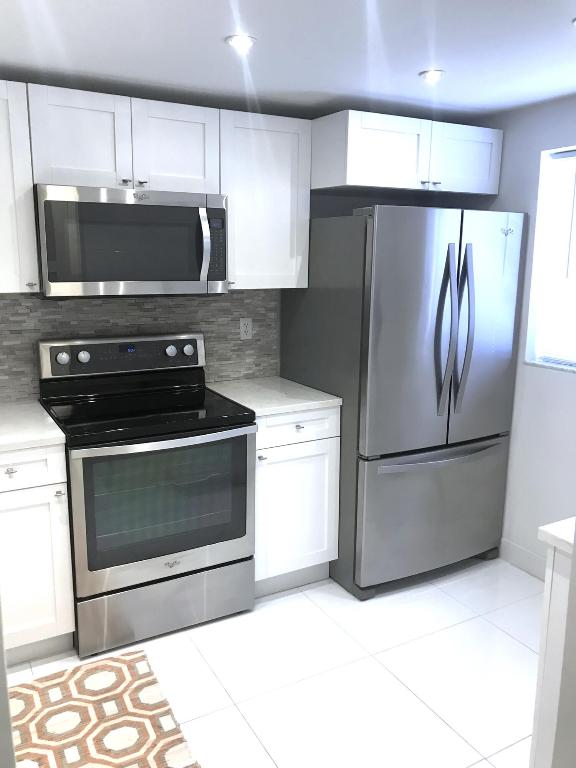 BOCA COVE CONDO - Residential Lease