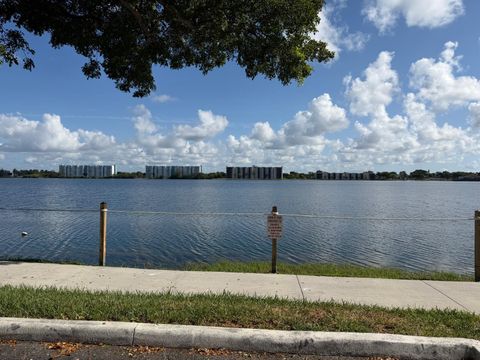 Tiny photo for 118 Lake Emerald Drive #107, Oakland Park, FL 33309 (MLS # B26046800)