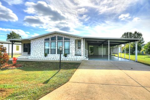 A home in Barefoot Bay