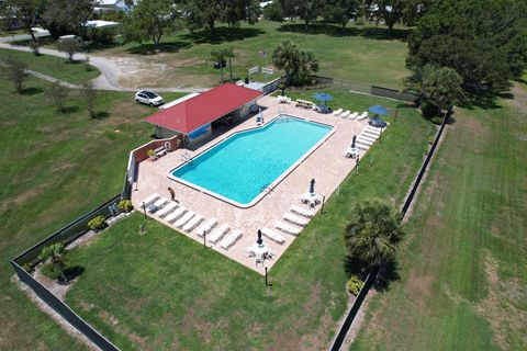 A home in Barefoot Bay