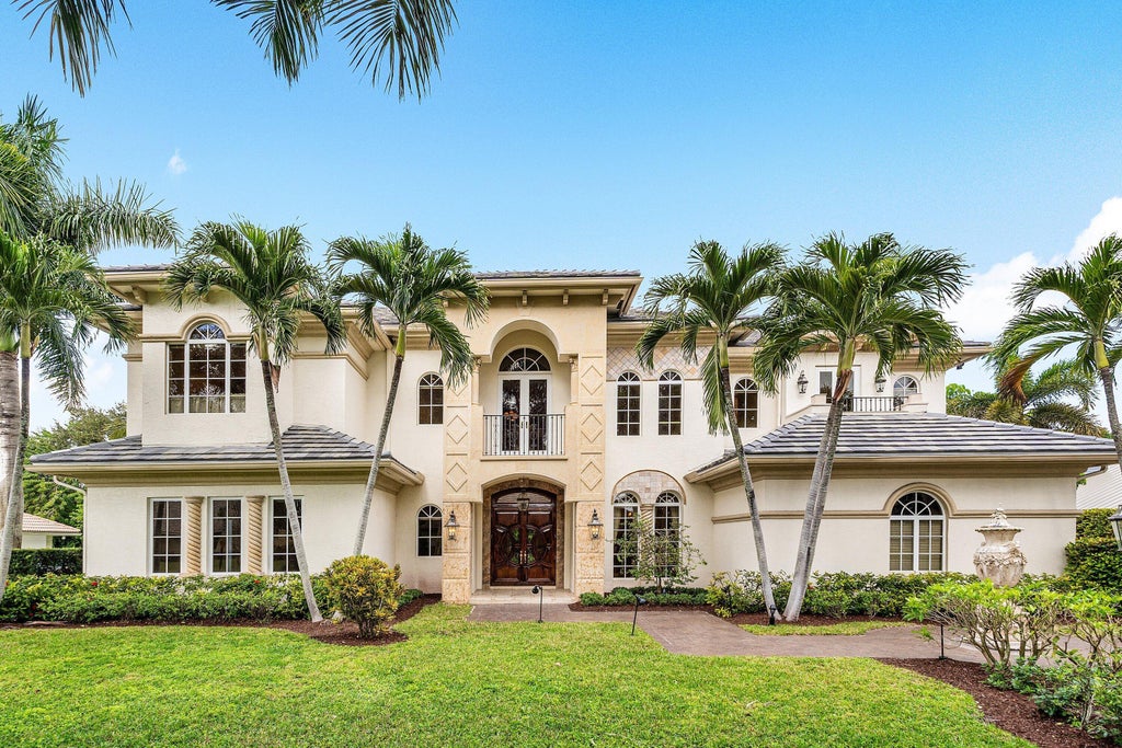 Photo of 4255 Gleneagles Drive, Boynton Beach, FL 33436 (MLS # B26078995)