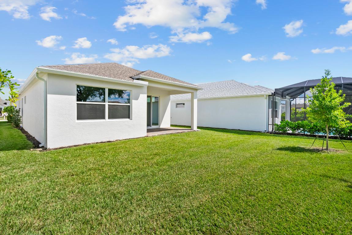 THE FALLS III AT GRAND HARBOR PLAT 32 - Residential