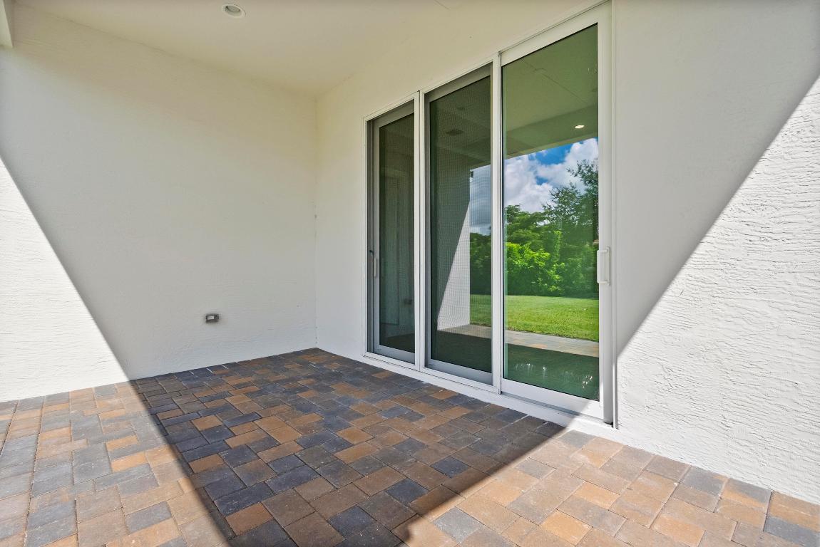 THE FALLS III AT GRAND HARBOR PLAT 32 - Residential