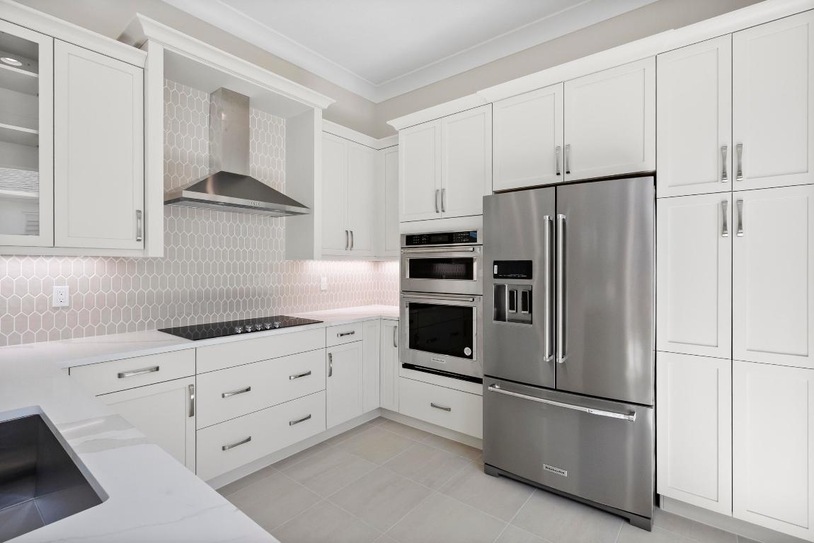 THE FALLS III AT GRAND HARBOR PLAT 32 - Residential