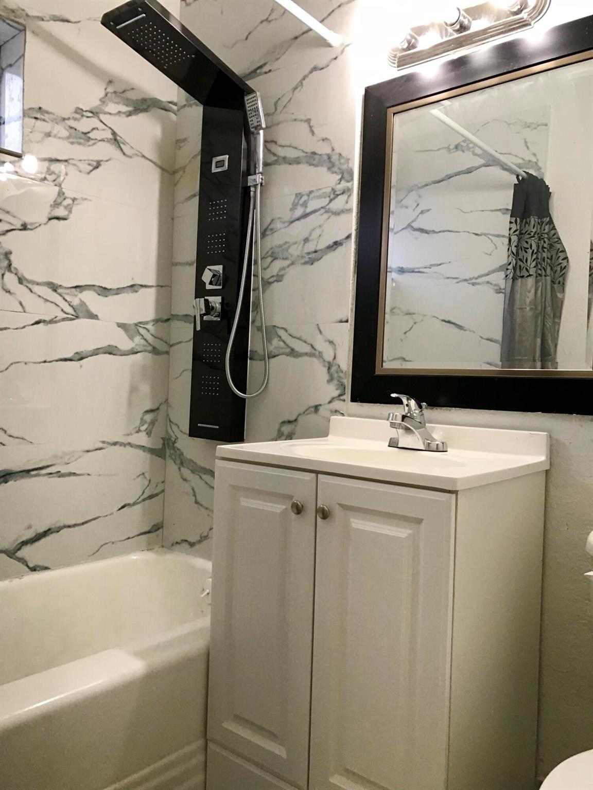 INDIAN HILLS ESTATES - Residential