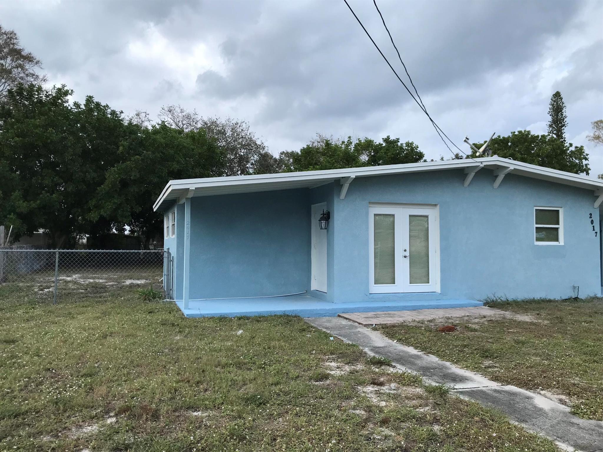 INDIAN HILLS ESTATES - Residential