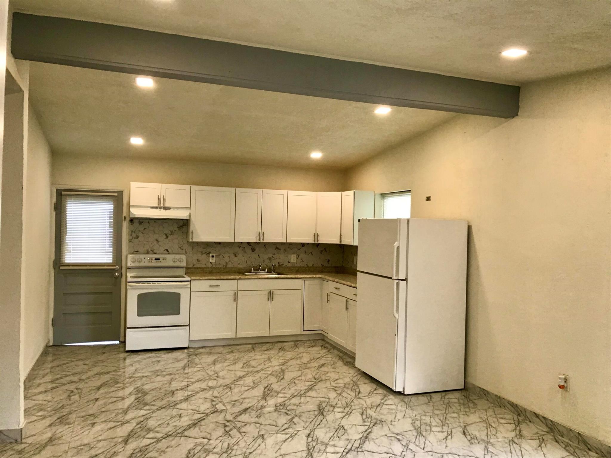 INDIAN HILLS ESTATES - Residential