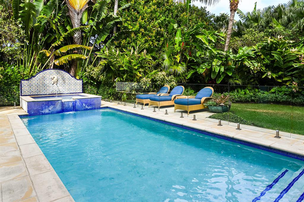 EL ENCANTO - Residential