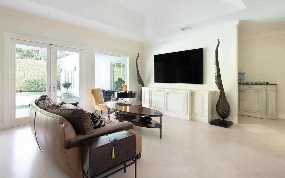 JAMAICA LANE IN - Residential