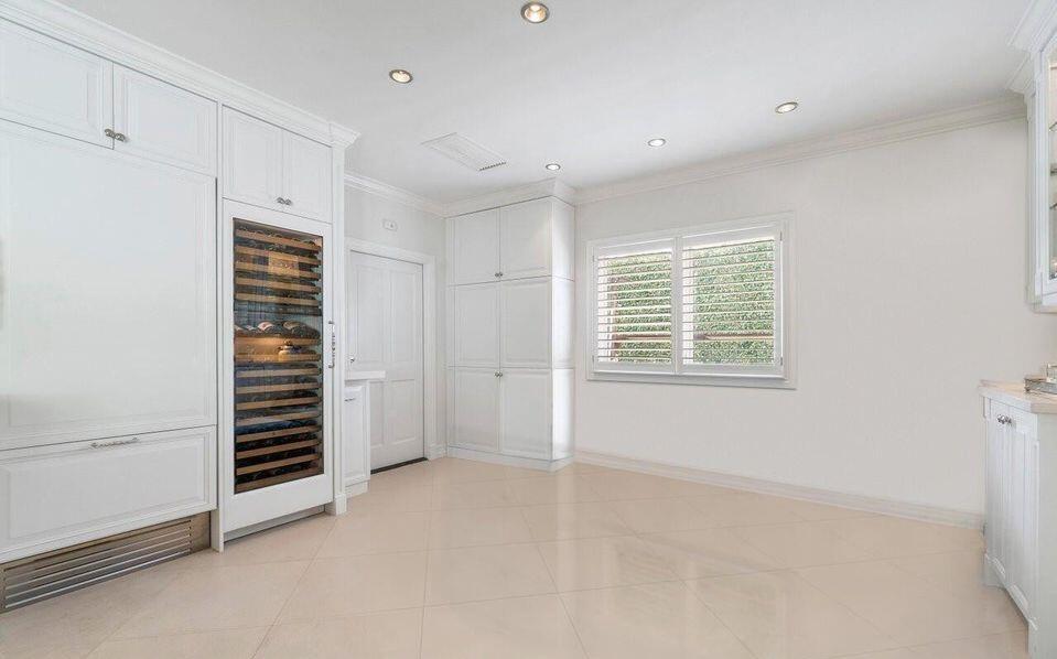 JAMAICA LANE IN - Residential