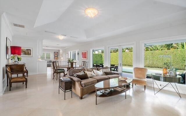 JAMAICA LANE IN - Residential