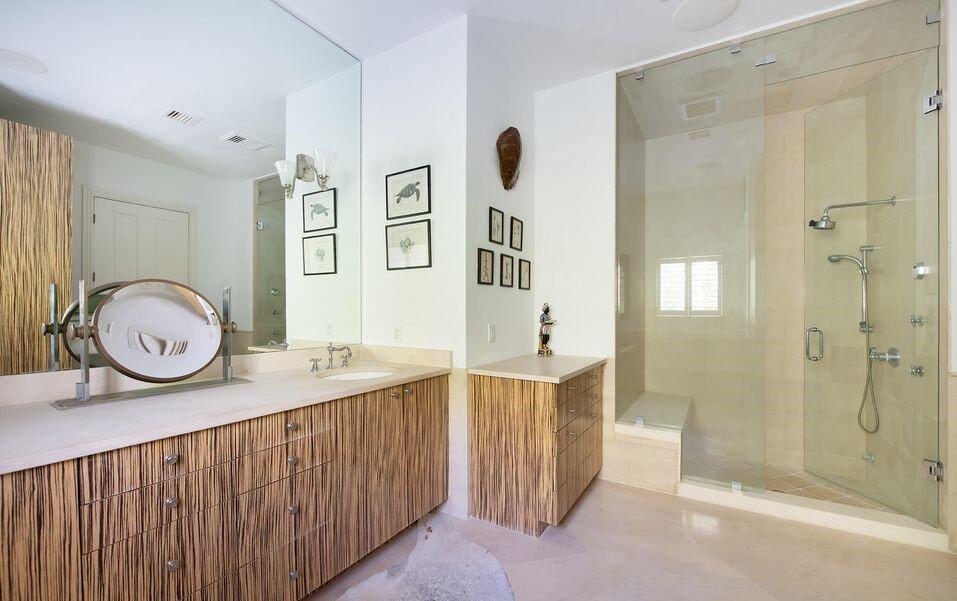 JAMAICA LANE IN - Residential