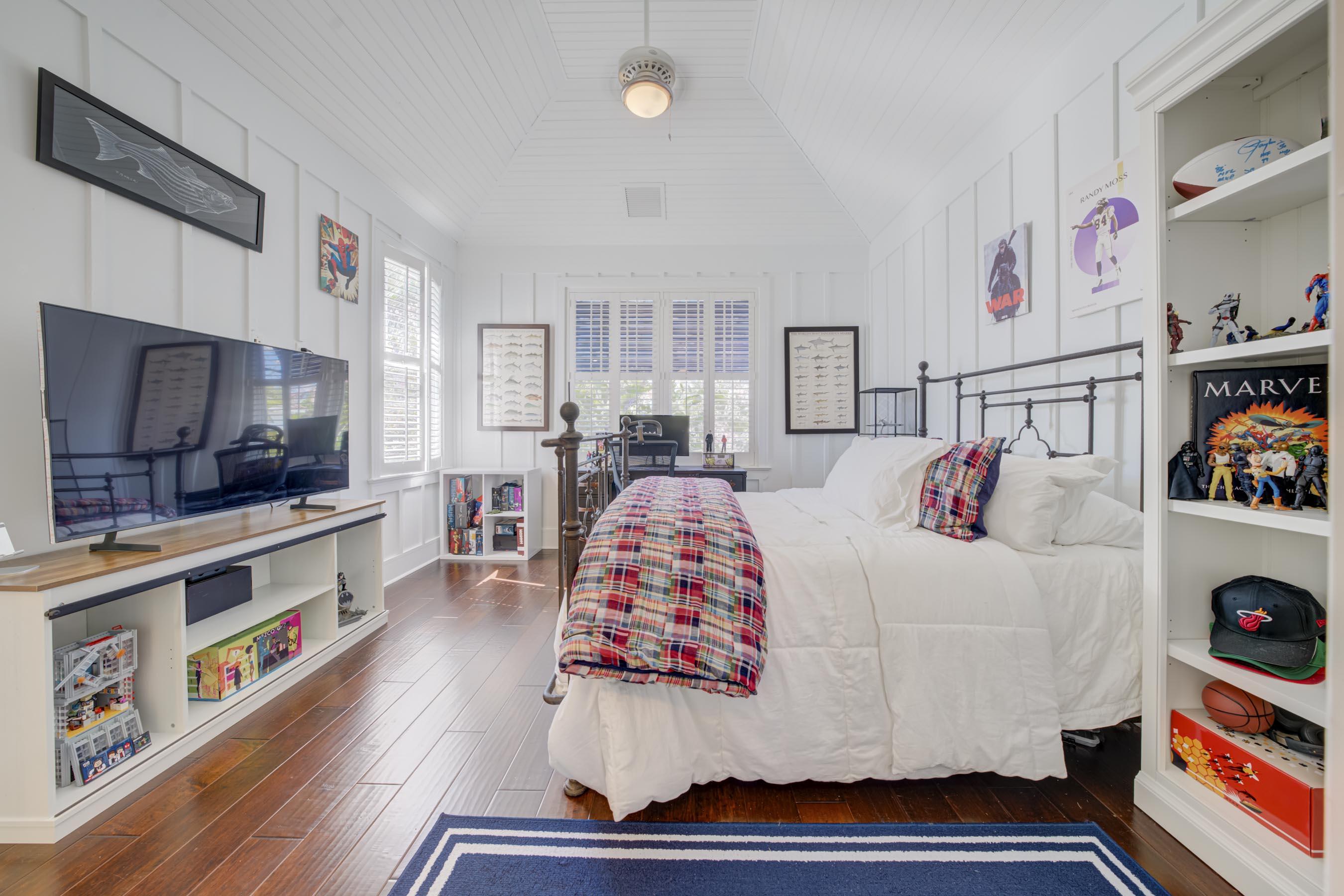 PENNOCK POINT - Residential