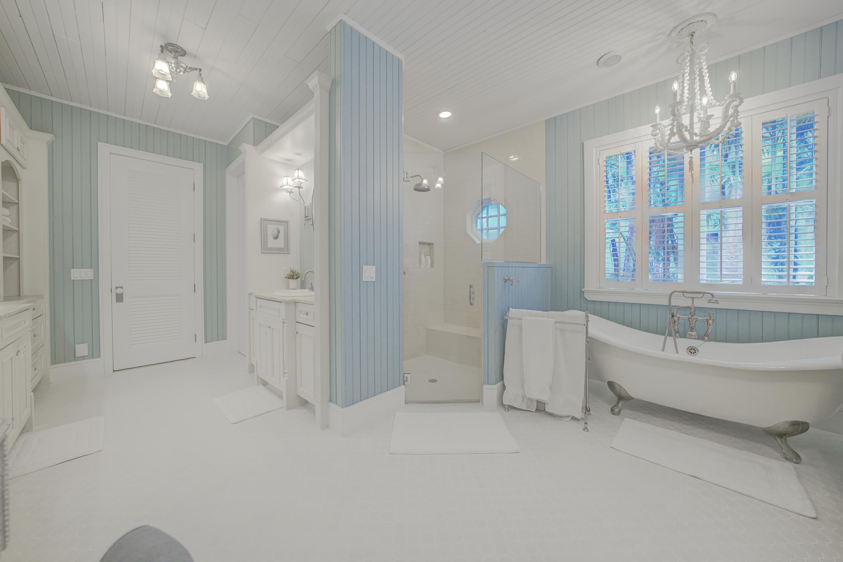 PENNOCK POINT - Residential