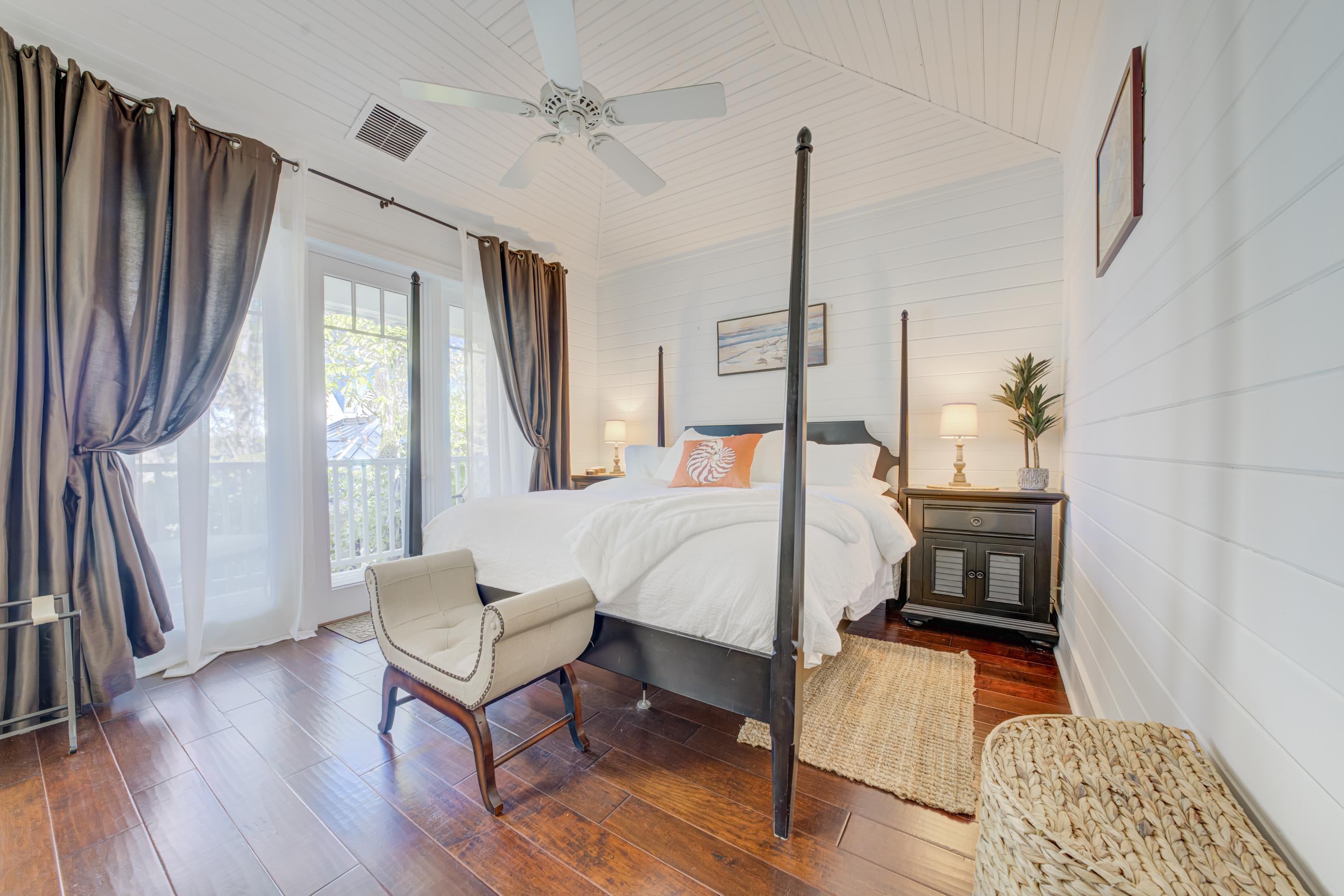 PENNOCK POINT - Residential