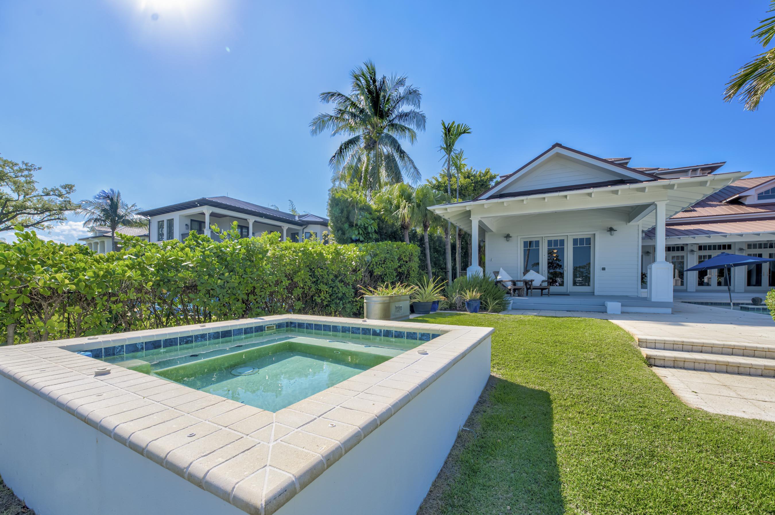 PENNOCK POINT - Residential