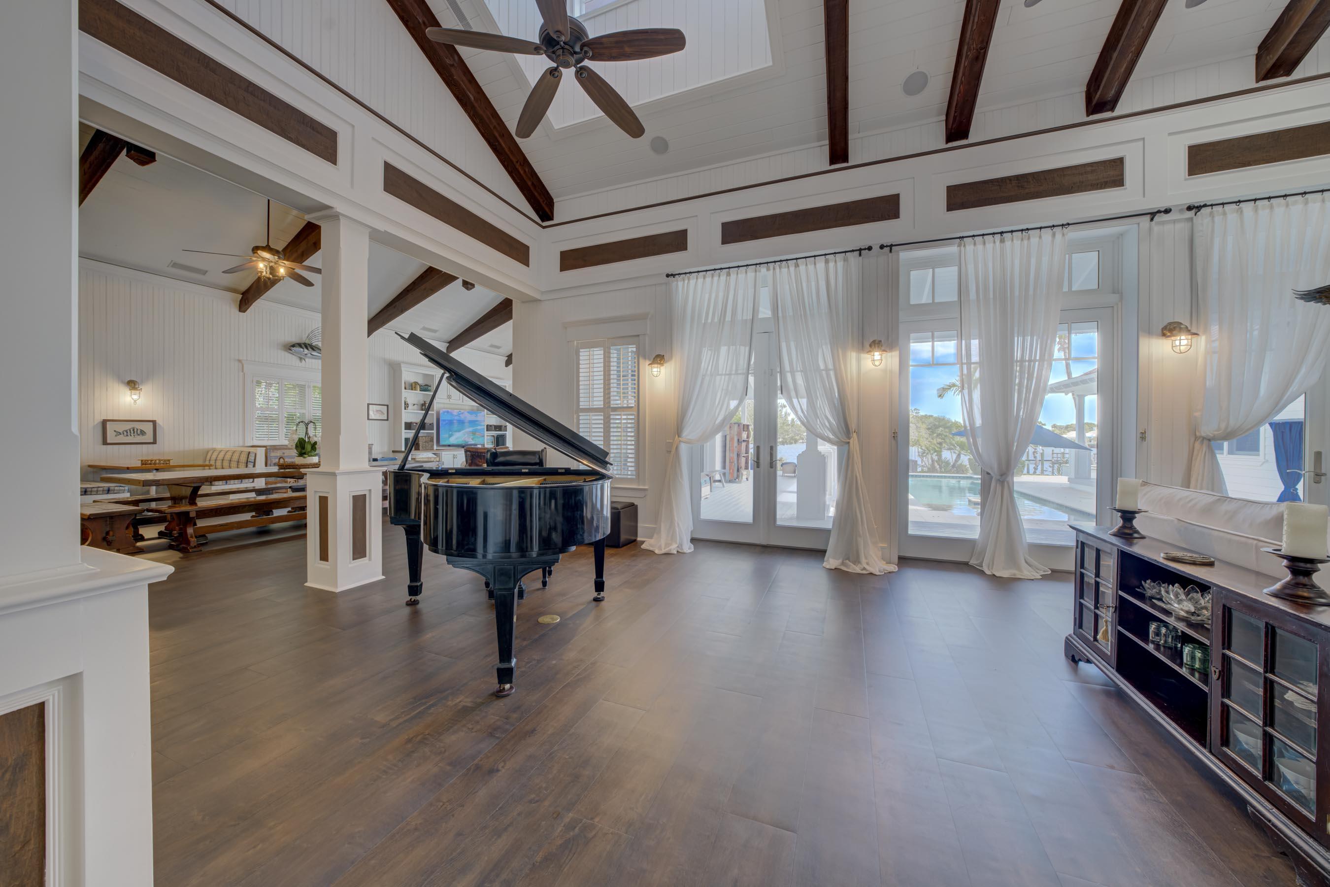 PENNOCK POINT - Residential