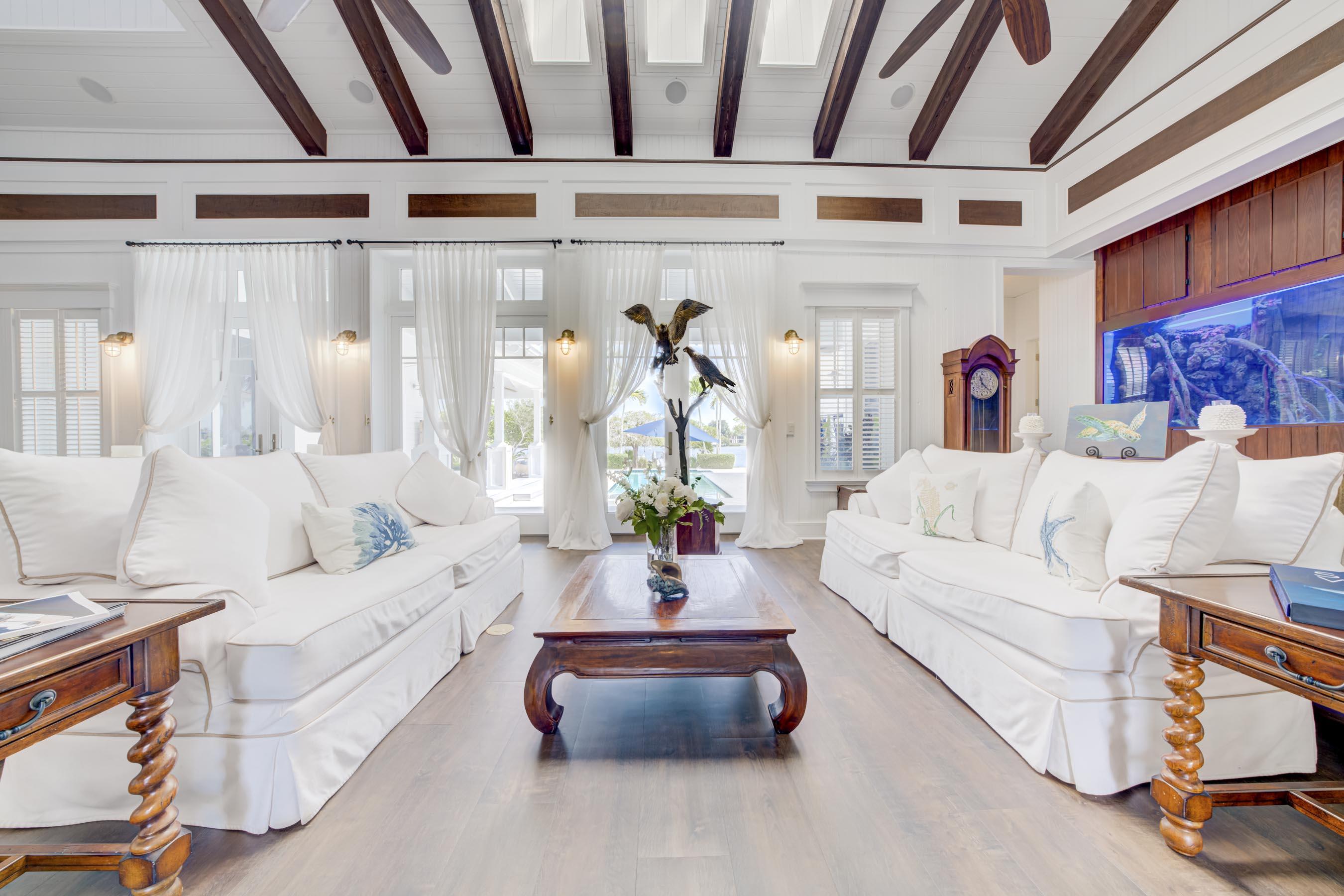 PENNOCK POINT - Residential