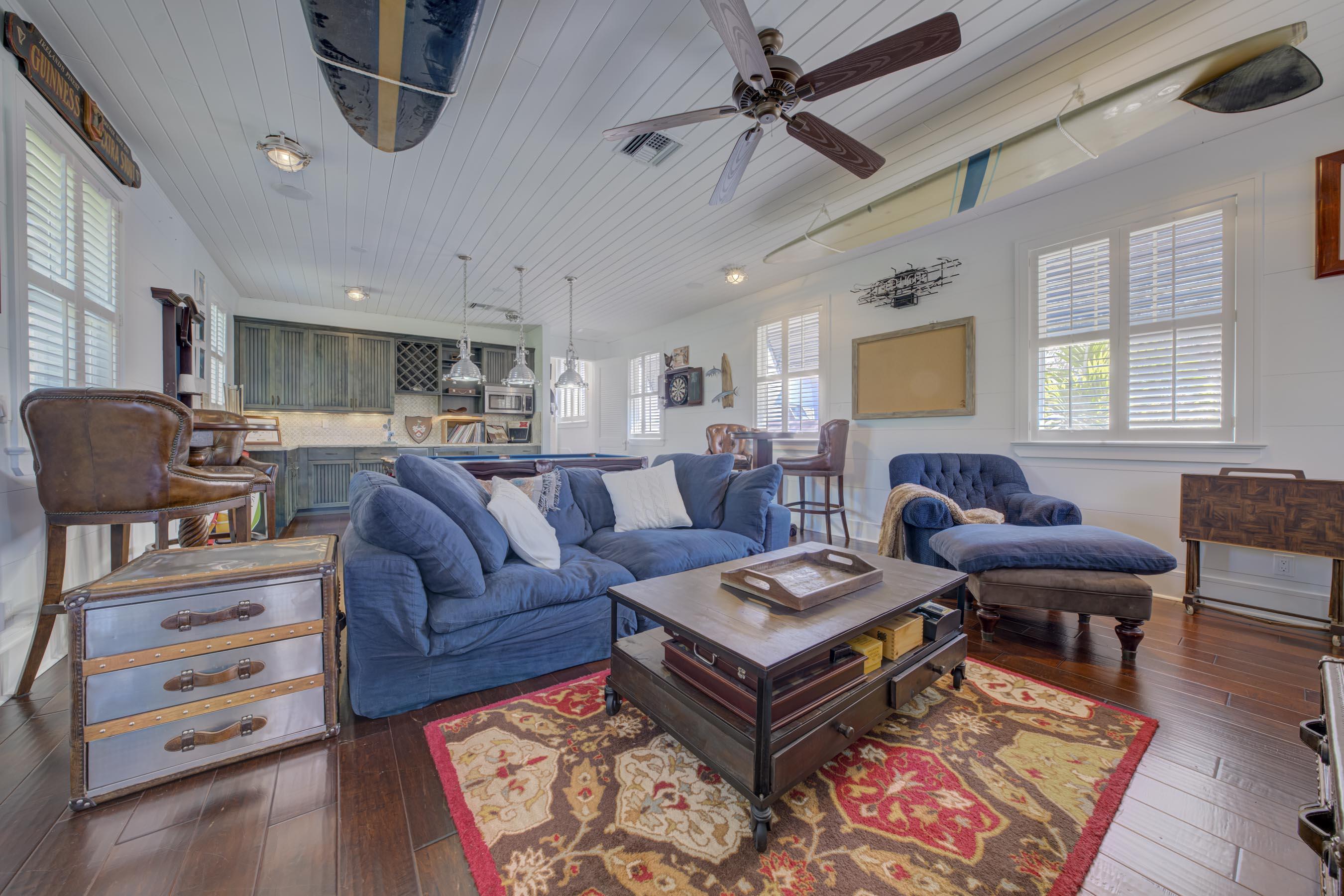 PENNOCK POINT - Residential