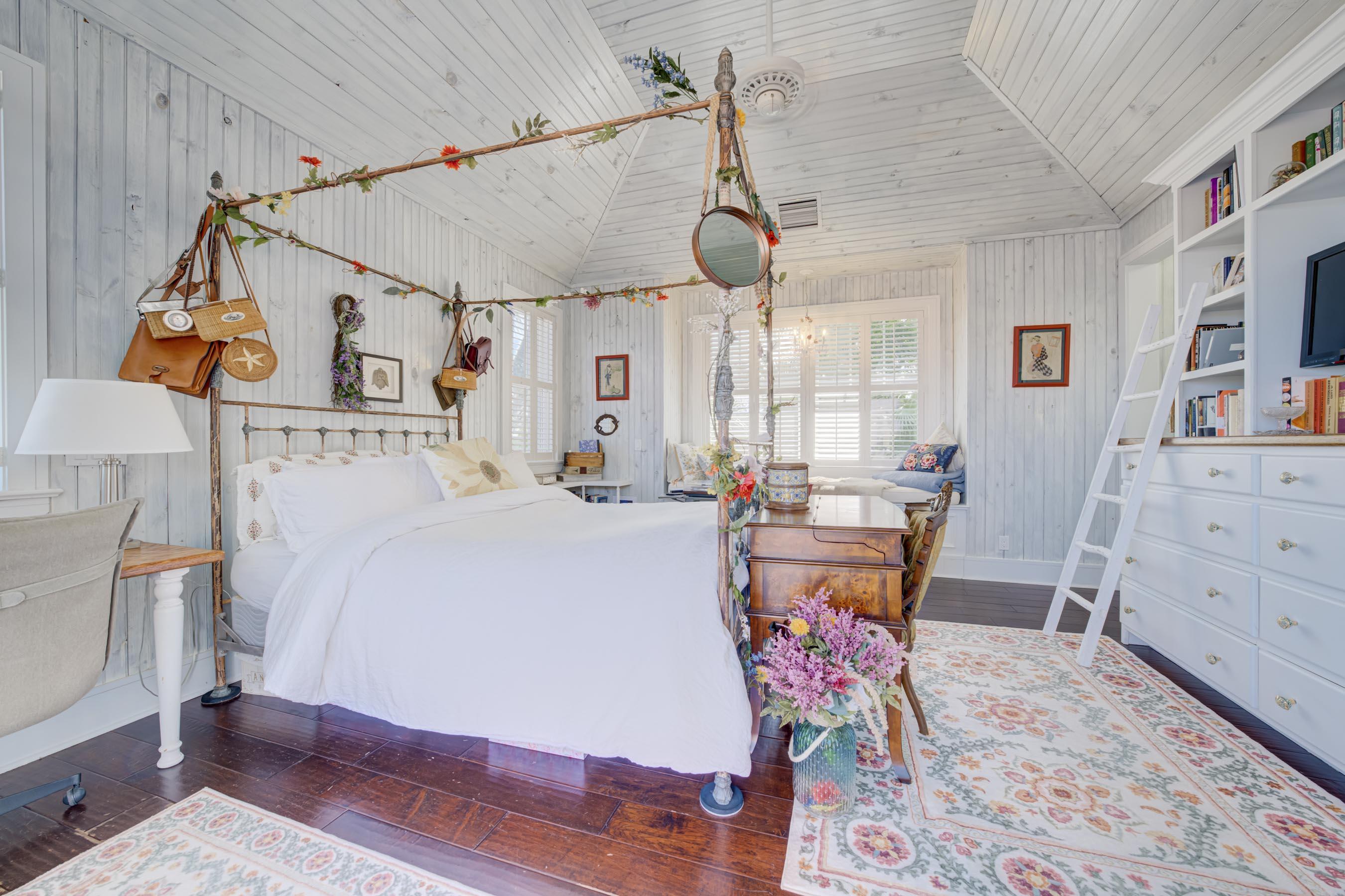 PENNOCK POINT - Residential